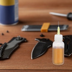 30ml 1oz Needle Oiler,2Pcs Glue Applicator Bottle with 2Pcs Stainless Needle Tip