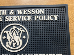 SMITH & WESSON COUNTER MAT RUBBER MAT SALESMAN COUNTER DIPSLAY