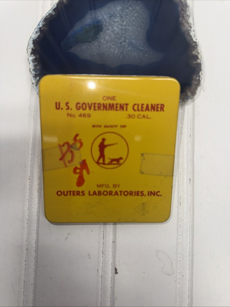 One U.S Goverment cleaner gun cleaner No.469