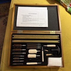 VTG Gunmaster Universal Gun Cleaning Kit In Wooden Box. Complete, 28 Pc W/inst