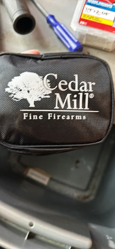 Cedar Mill .22 Cleaning Kit w/ Black Nylon Case, Rod, Bore Brush & Patches