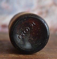 Vintage Hoppes Trade Nitro Powder Solvent No 9 Bottle in Original Box