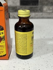 Hoppe’s 2 oz. No. 9 Gun Bore Cleaner Glass Bottle New!