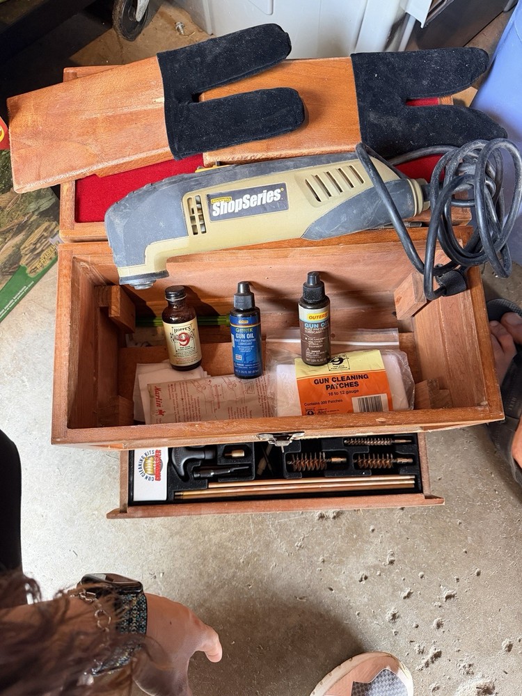 Wood Gun Cleaning Kit w/ Case, 12-16 Gauge, Oil, Patches, Rods & Bore Brush