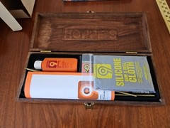 Hoppe’s No. 9 Deluxe Wooden Presentation Gun Cleaning Kit Handgun, Rifle, Shotgu