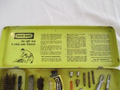 Vintage BRITE-BORE Deluxe Rifle Gun Cleaning Kit Yellow Metal Box. No. 25A
