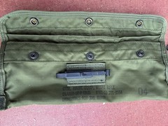 Vintage Military M16A1 US Military Rifle Cleaning Kit OD Green Incomplete?