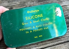Vintage OUTERS Silicone Gun & Reel Cleaning Polishing Cloth No. 420