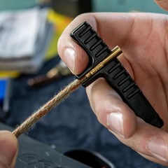 Deluxe .22 Caliber Ripcord Cleaning Kit – Quick & Easy Gun Maintenance Tool