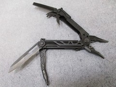 OTIS/GERBER 5.56/.223 GUN CLEANING KIT CENTER DRIVE MULTI-TOOL PLIERS MAGLITE