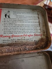 Vintage Red Rusty Metal Tin OUTERS GUNSLICK RIFLE KIT 22 cal. Tin Only No. 477