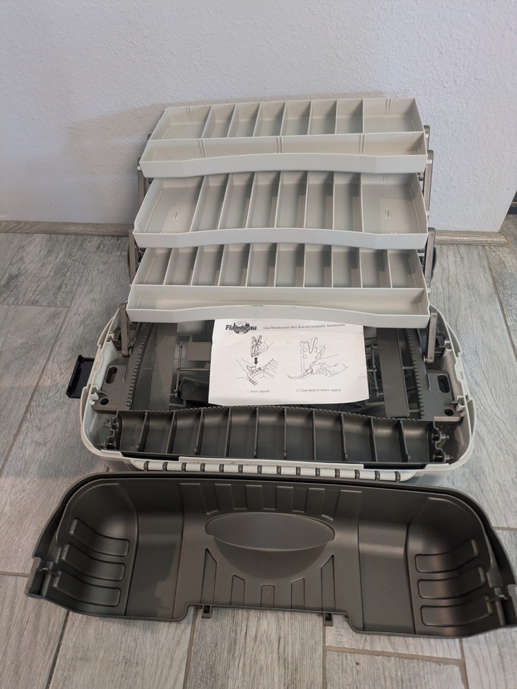 Outdoor Gun Maintenance Box By Flambeau 20″L X 11″T Nice!