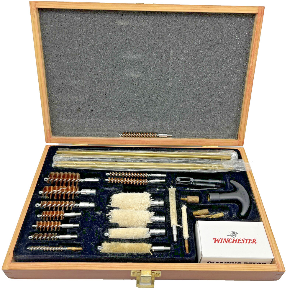 C1 Gunmaster Universal Gun Cleaning Kit Wood Case 29 Pieces.