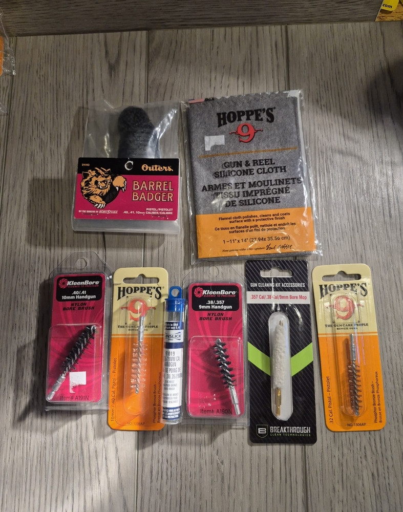Pistol Cleaning Lot NEW Hoppes Kleenbore Outers Breakthrough Gunslick 8 Pieces