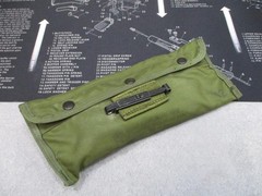USGI 5.56/.223 Rifle Cleaning Kit Bundle w/ Tactical Cleaning Mat & CLP Oil
