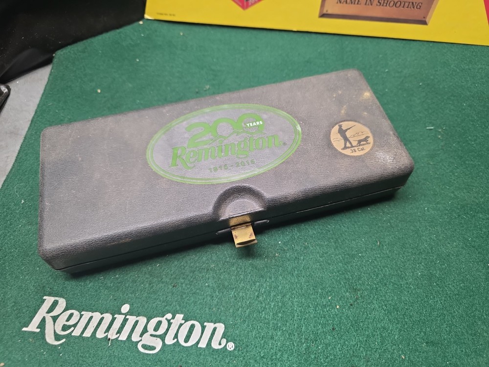 VINTAGE Outers Pistol Cleaning Kit No. .38 Caliber With Case W/ Remington 200yr