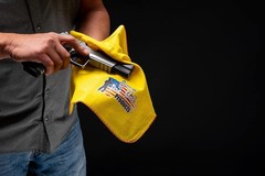 Shooters Wipe Cloth 2 per Pack, Yellow and White, 18″ x 22″
