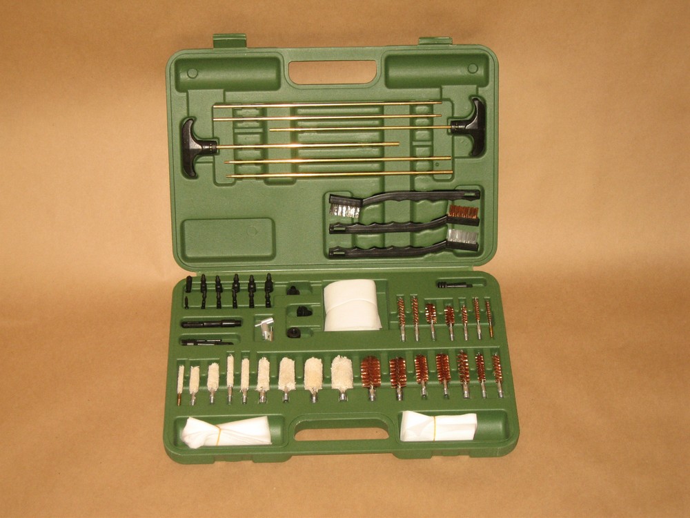 62 Piece Gun Cleaning Kit – w/ Carrying Case – New! Brushes, mops, rods, & more!