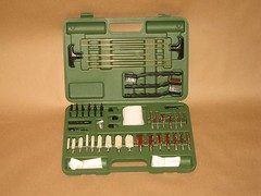 62 Piece Gun Cleaning Kit – w/ Carrying Case – New! Brushes, mops, rods, & more!