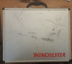 UNIVERSAL Winchester Super Deluxe Gun Firearm Cleaning Kit Carrying case 62 Pc