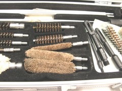 PRE-OWNED HOPPE’S 76 PC UNIVERSAL GUN CLEANING ACCESSORY KIT W/CARRY CASE UAC76
