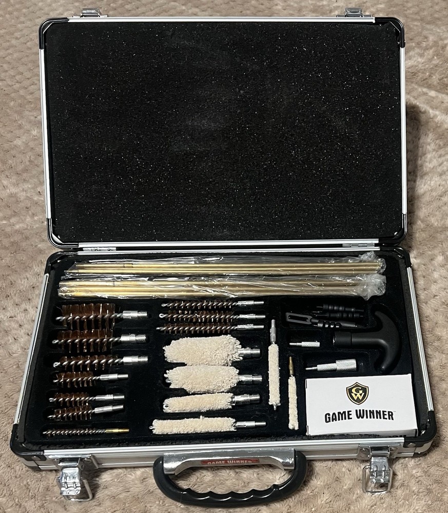 Game Winner Universal Jumbo Gun Cleaning Kit 33 Pieces Deluxe In Metal Case