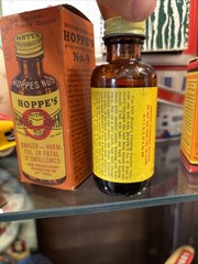 Vintage Hoppe’s No. 9 Nitro Powder Solvent Bottle Partial Contents Original Box