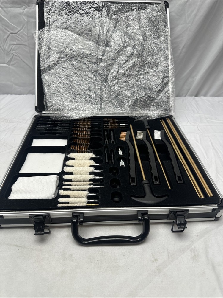 UNIVERSAL CLEANING KIT For Rifles, Pistols And Guns