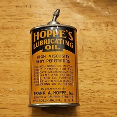 Hoppe’s High Viscosity Lubricant Metal Tin Vintage Very Penetrating Non-Gumming