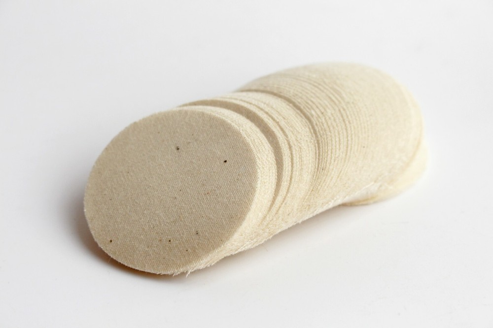 .60-.69 CAL. 1 1/2″ ROUND .020″ THICK DRY SHOOTING PATCHES / QTY. 100 / EMSS6201