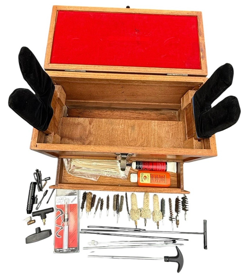 Hoppe’s KNIGHT 12 Gauge Gun Cleaning Kit Wood Case Rods Brushes Patches Oil