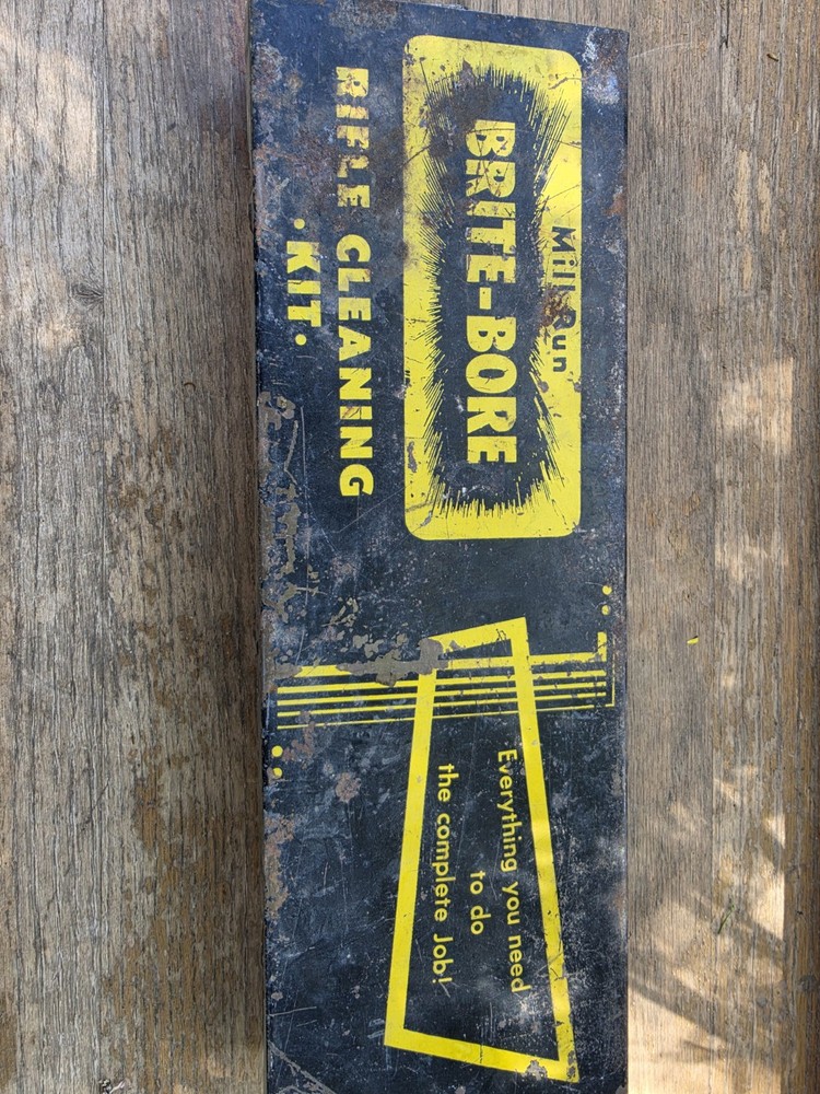 VINTAGE MILL RUN BRITE-BORE RIFLE CLEANING KIT