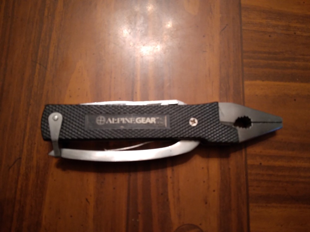 Alpine Gear Multi Tool- No Sheath (23-2172))