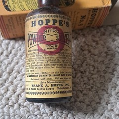 Vintage 1937 Hoppe’s No. 9 Nitro Powder Cleaning Solvent 2 oz Glass Bottle, Box