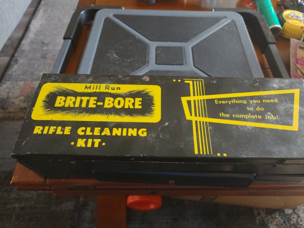 Vintage Mill Run Brite Bore Rifle Gun Cleaning Kit