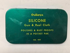 Vintage Outers Silicone Gun Cloth Tin