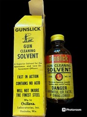 Vintage OUTERS Gunslick Gun Cleaning Solvent Net 2 FLD Oz Glass Jar