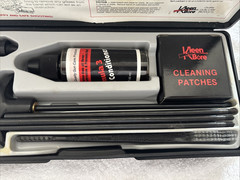 Kleen Bore Rifle Cleaning Kit Model K-209 L@@KS Good 41-45 VERY NICE!