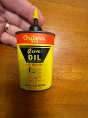 VINTAGE OUTERS 445 GUN OIL TIN FIREARMS POLARIZED CONTAINS SILICONE SHOP