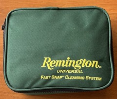 NEW! Remington Universal Fast Snap Gun Cleaning Kit w/ Green Case