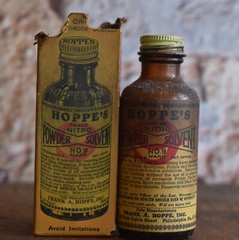 Vintage Hoppes Trade Nitro Powder Solvent No 9 Bottle in Original Box