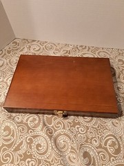 GUNMASTER UNIVERSAL GUN CLEANING KIT W/ WOOD CASE #UGC 76W Preowned. P