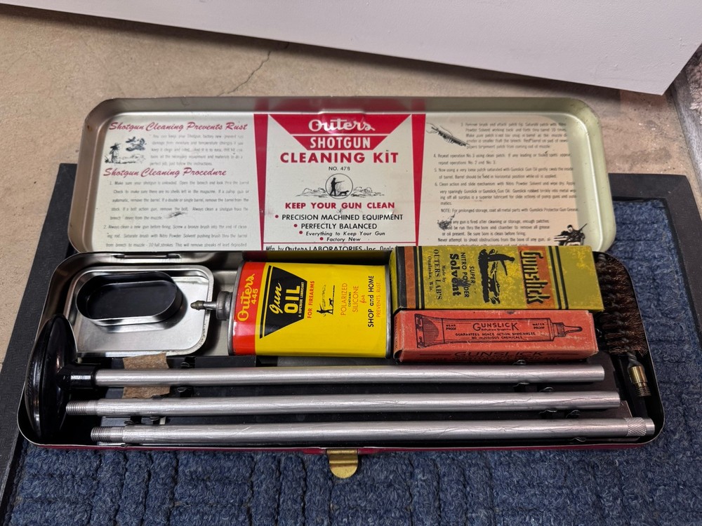 Vintage Outers Shotgun Cleaning Kit No. 445 – Lead Top Oiler Included