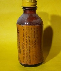 Vintage Glass Bottle Gunslick Gun Cleaning Solvent ( empty )