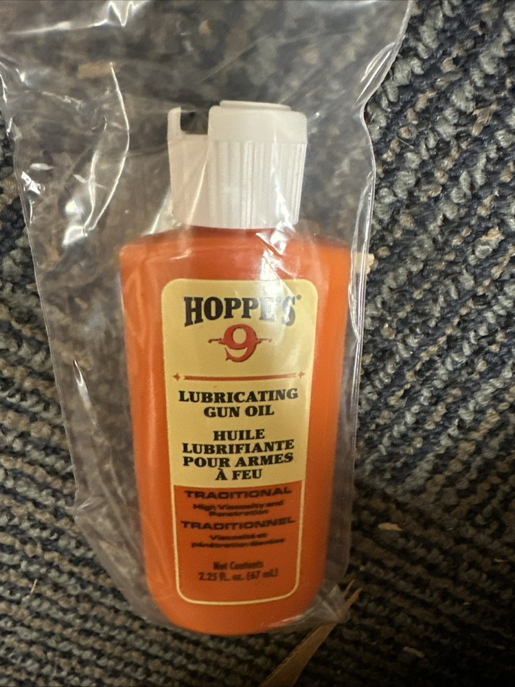 Hoppes 9 Gun Guncare Hunting Rifle Pistol Lubricating Oil 2.25 Oz Bottle NEW
