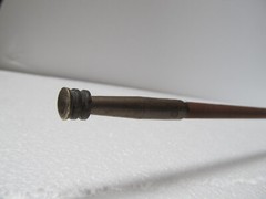 VINTAGE 49″ SOLID RIFLE CLEANING ROD Brass Tip and Sliding Ring, Wood Handle