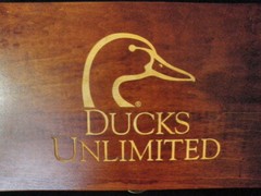 COLLECTIBLE NEW DUCKS UNLIMITED DELUXE RIFLE SHOTGUN PISTOL GUN CLEANING KIT