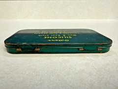 Vintage ~ Outers ~ Silicone Gun & Reel Cloth ~ Tin Case ~ USA Hunting Shooting