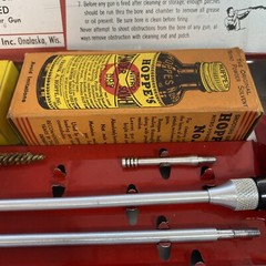 VINTAGE OUTERS GUNSLICK RIFLE GUN CLEANING KIT NO. 477 IN METAL BOX, With Box