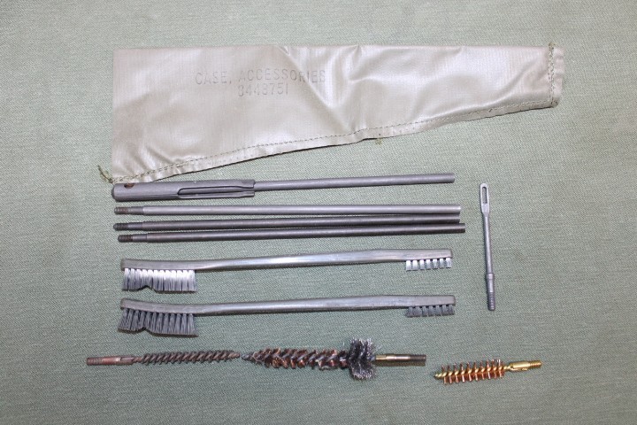 US Military Issue Rifle Long Gun Cleaning Kit with A2 Buttstock Pouch .223 5.56